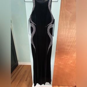 Midnight blue velvet size 12 Cachet gown.